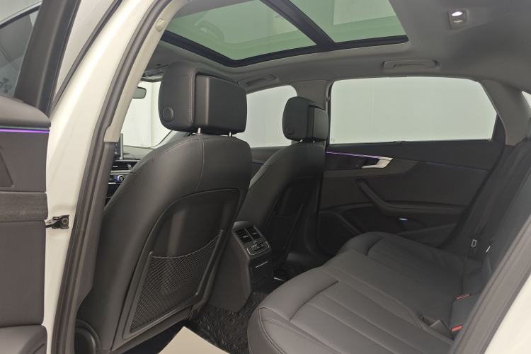 Used Audi A4L 2022 40 TFSI Luxury Prestige Edition Interior 2