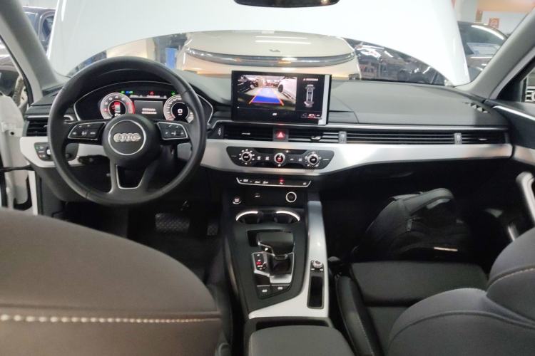 Used Audi A4L 2022 40 TFSI Fashion Dynamic Model Interior 2