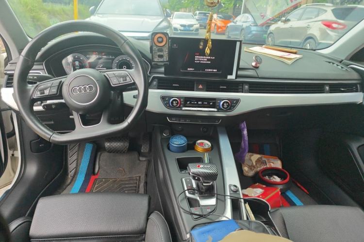 Used Audi A4L 2022 40 TFSI Luxury Dynamic Model Interior 2
