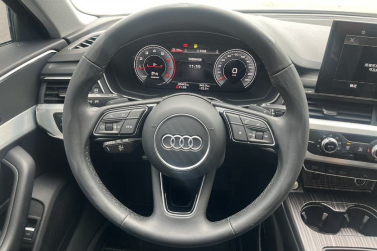 Used Audi A4L 2022 40 TFSI Fashion Dynamic Model Interior 2