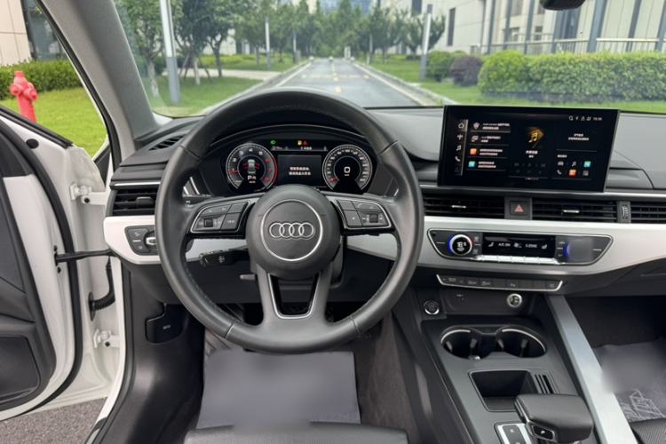 Used Audi A4L 2022 40 TFSI Fashion Dynamic Model Interior 3