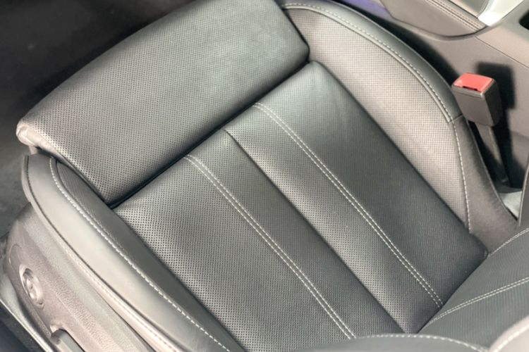 Used Audi A4L 2022 40 TFSI Luxury Dynamic Model Interior 3