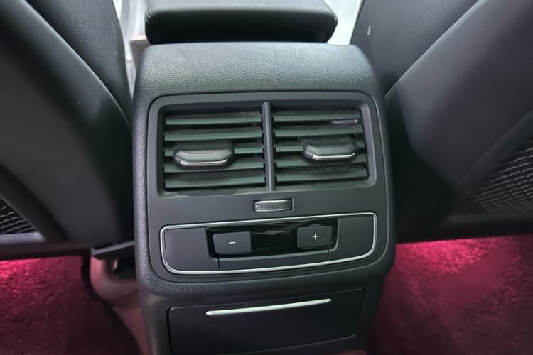 Used Audi A4L 2022 45 TFSI quattro Prestige Dynamic Edition Interior 3