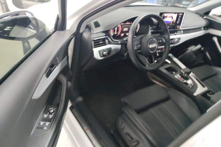 Used Audi A4L 2022 40 TFSI Fashion Dynamic Model Interior 3