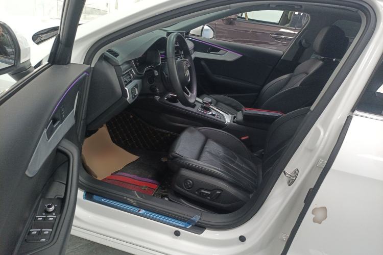 Used Audi A4L 2022 40 TFSI Fashion Dynamic Model Interior 3