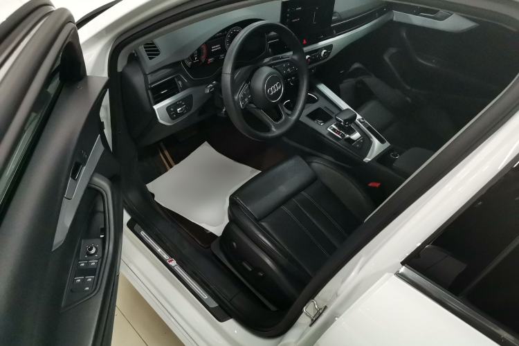 Used Audi A4L 2022 40 TFSI Fashion Dynamic Model Interior 3
