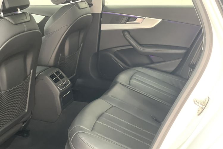 Used Audi A4L 2022 40 TFSI Luxury Dynamic Model Interior 5