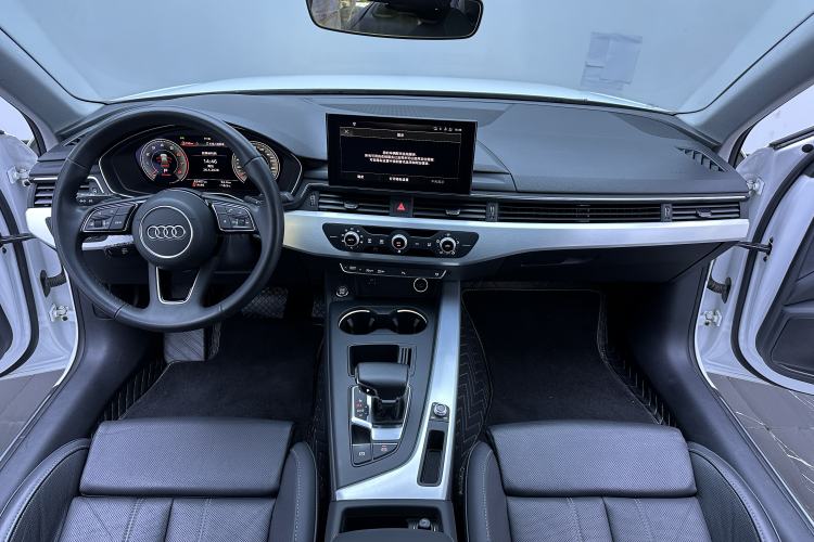 Used Audi A4L 2022 40 TFSI Fashion Dynamic Model Interior 5