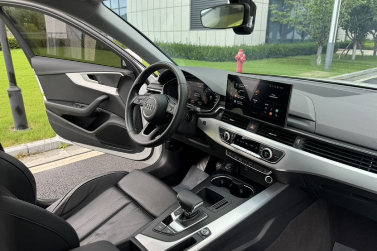 Used Audi A4L 2022 40 TFSI Fashion Dynamic Model Interior 6