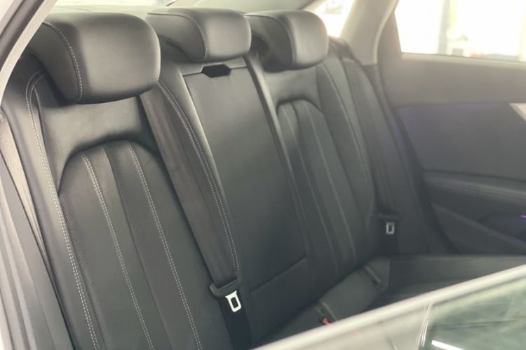 Used Audi A4L 2022 40 TFSI Luxury Dynamic Model Interior 6