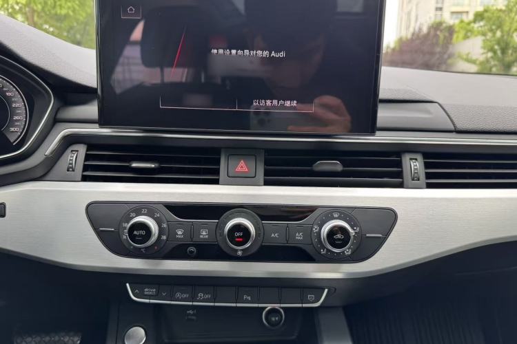 Used Audi A4L 2022 40 TFSI Fashion Dynamic Model Interior 6
