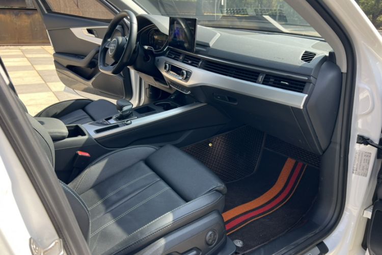 Used Audi A4L 2022 40 TFSI Luxury Dynamic Model Interior 6