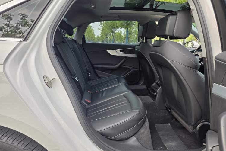 Used Audi A4L 2022 40 TFSI Fashion Dynamic Model Interior 7