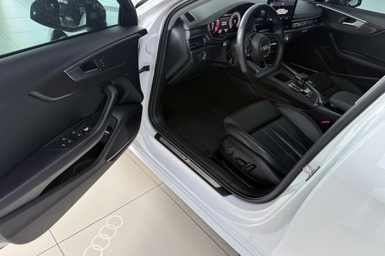 Used Audi A4L 2022 45 TFSI quattro Prestige Dynamic Edition Interior 7