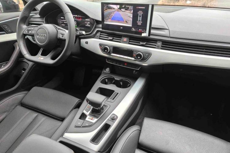Used Audi A4L 2022 40 TFSI Luxury Dynamic Model Interior 8