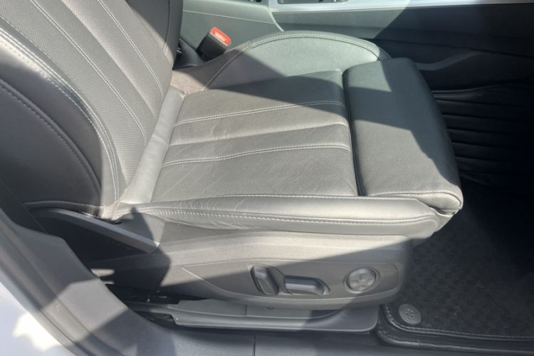 Used Audi A4L 2022 40 TFSI Fashion Dynamic Model Interior 8