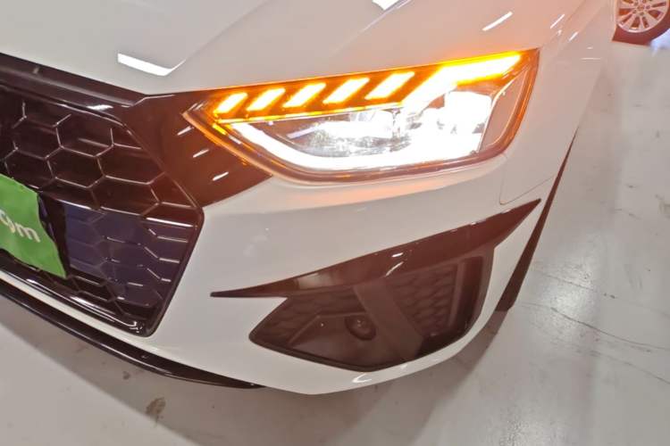 Used Audi A4L 2022 40 TFSI Luxury Dynamic Model Left Front Headlight