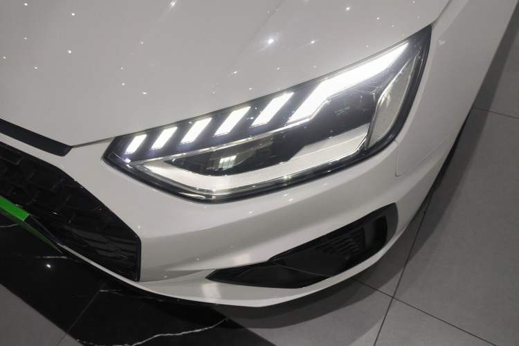 Used Audi A4L 2022 40 TFSI Luxury Dynamic Model Left Front Headlight