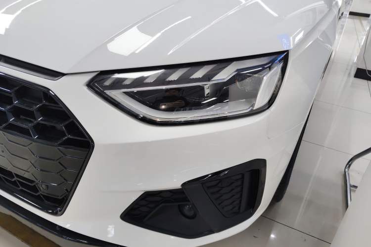 Used Audi A4L 2022 40 TFSI Luxury Dynamic Model Left Front Headlight