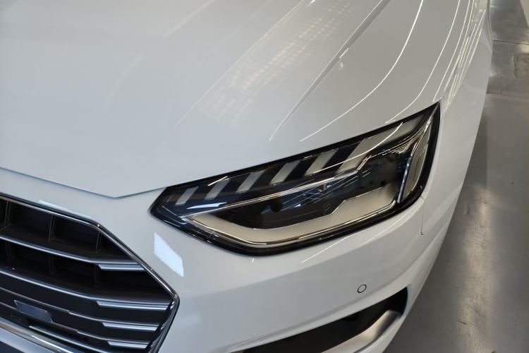 Used Audi A4L 2022 40 TFSI Stylish and Elegant Edition Left Front Headlight