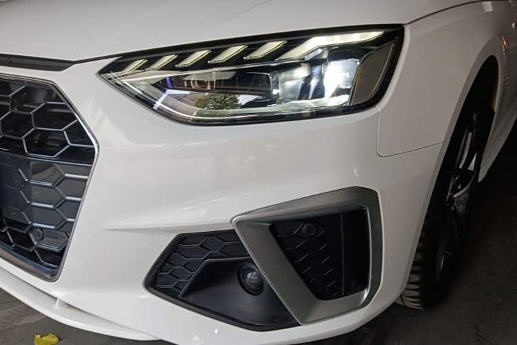 Used Audi A4L 2022 40 TFSI Fashion Dynamic Model Left Front Headlight