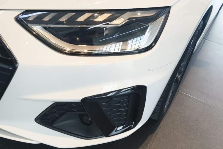 Used Audi A4L 2022 40 TFSI Fashion Dynamic Model Left Front Headlight