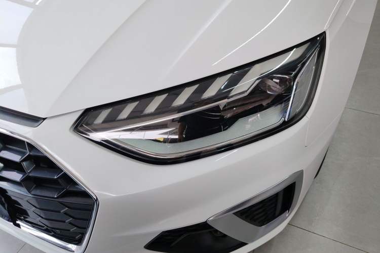 Used Audi A4L 2022 40 TFSI Fashion Dynamic Model Left Front Headlight