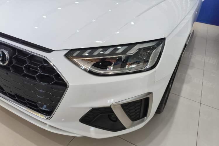 Used Audi A4L 2022 40 TFSI Fashion Dynamic Model Left Front Headlight