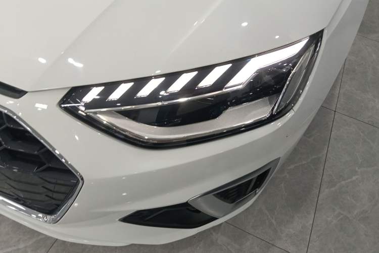 Used Audi A4L 2022 40 TFSI Fashion Dynamic Model Left Front Headlight