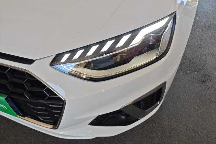 Used Audi A4L 2022 40 TFSI Fashion Dynamic Model Left Front Headlight