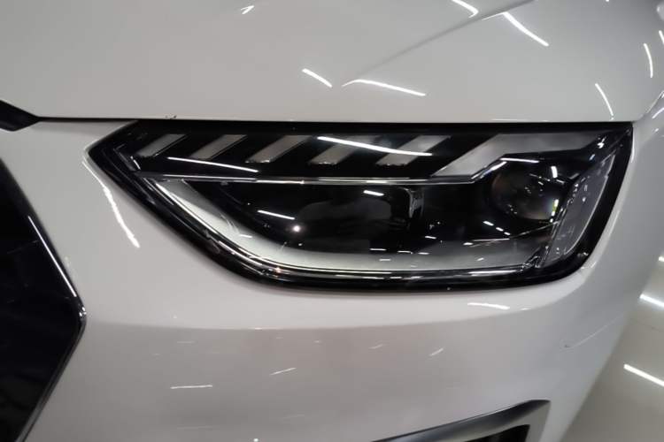 Used Audi A4L 2022 40 TFSI Fashion Dynamic Model Left Front Headlight