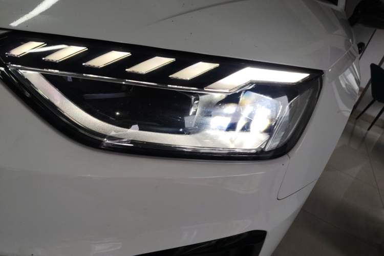 Used Audi A4L 2022 40 TFSI Luxury Dynamic Model Left Front Headlight
