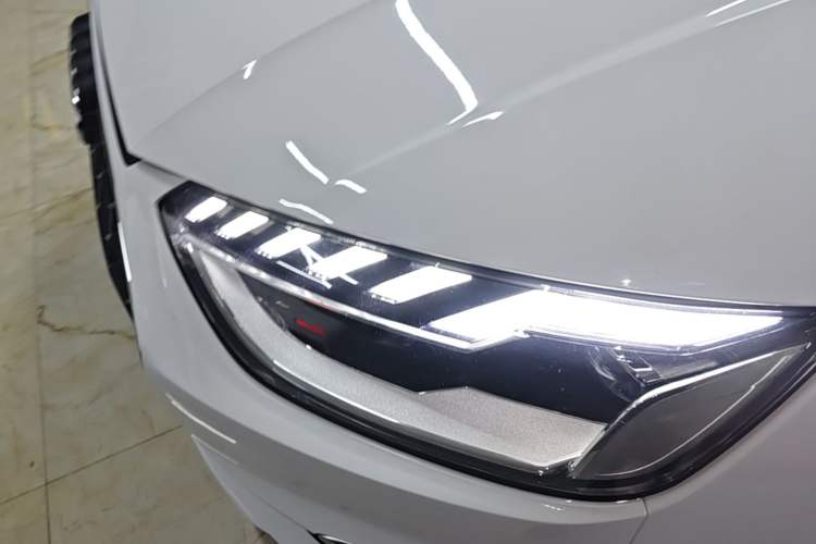 Used Audi A4L 2022 40 TFSI Fashion Dynamic Model Left Front Headlight