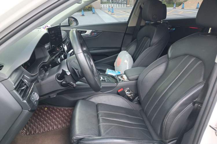 Used Audi A4L 2022 40 TFSI Fashion Dynamic Model Left Front Seat