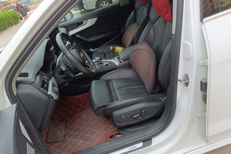 Used Audi A4L 2022 40 TFSI Fashion Dynamic Model Left Front Seat