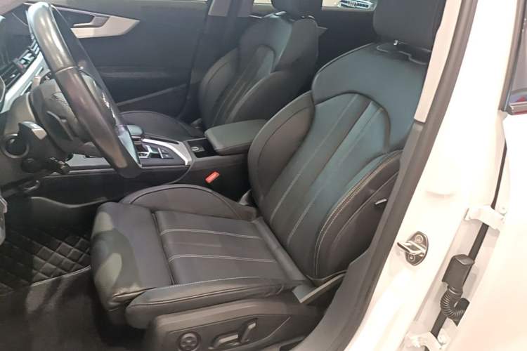 Used Audi A4L 2022 40 TFSI Luxury Dynamic Model Left Front Seat