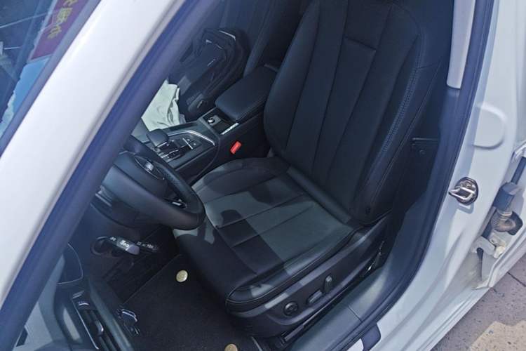 Used Audi A4L 2022 40 TFSI Luxury Prestige Edition Left Front Seat