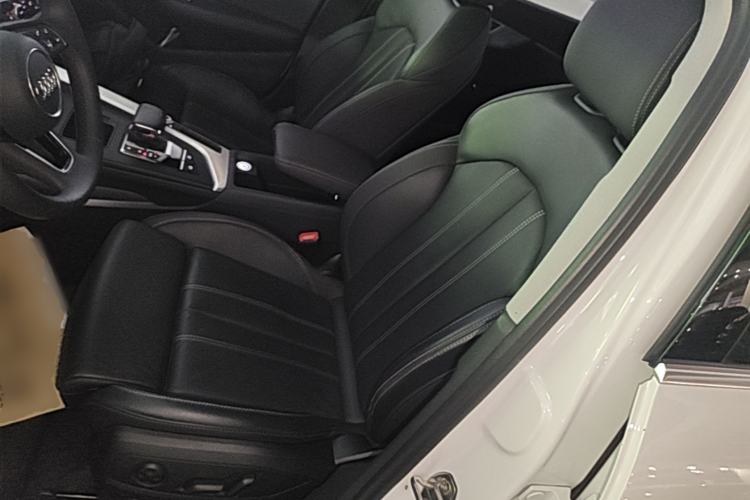 Used Audi A4L 2022 40 TFSI Fashion Dynamic Model Left Front Seat