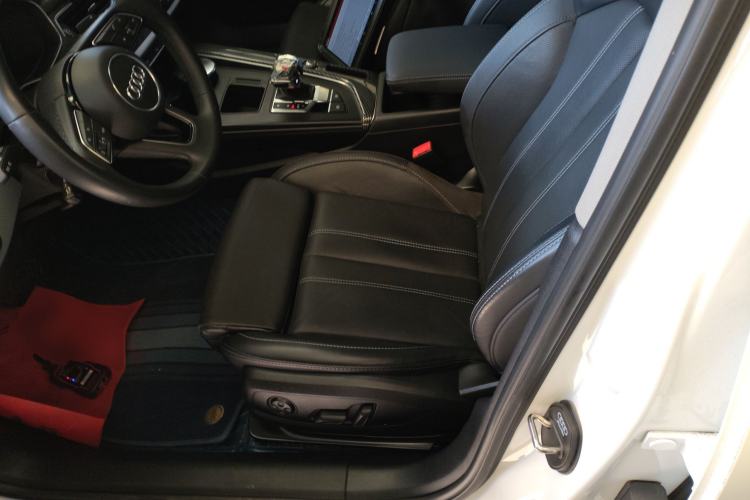 Used Audi A4L 2022 40 TFSI Fashion Dynamic Model Left Front Seat
