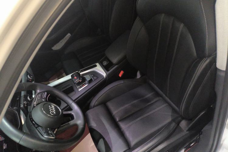 Used Audi A4L 2022 40 TFSI Luxury Dynamic Model Left Front Seat