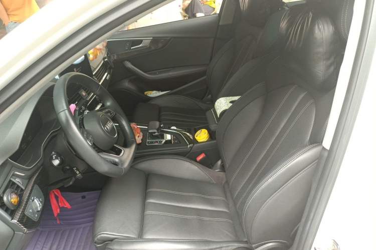 Used Audi A4L 2022 40 TFSI Luxury Dynamic Model Left Front Seat