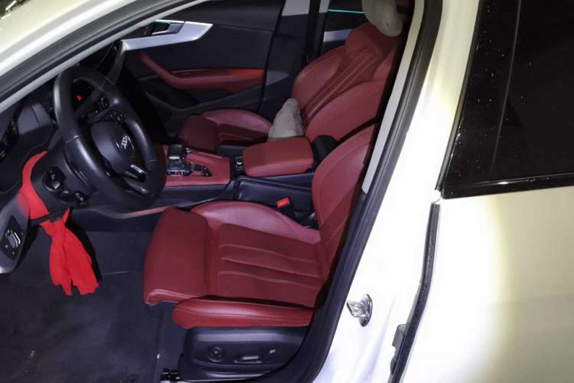 Used Audi A4L 2022 40 TFSI Luxury Dynamic Model Left Front Seat