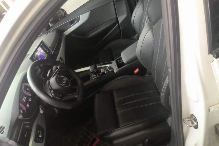 Used Audi A4L 2022 40 TFSI Fashion Dynamic Model Left Front Seat