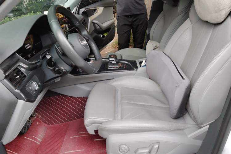 Used Audi A4L 2022 40 TFSI Luxury Dynamic Model Left Front Seat
