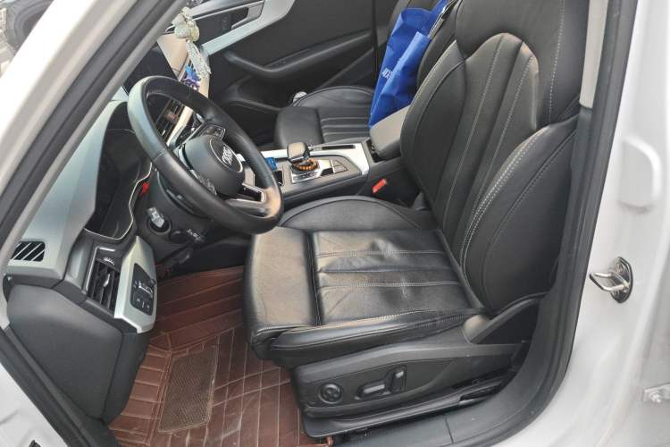 Used Audi A4L 2022 40 TFSI Fashion Dynamic Model Left Front Seat