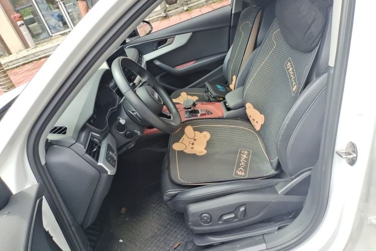 Used Audi A4L 2022 40 TFSI Fashion Dynamic Model Left Front Seat