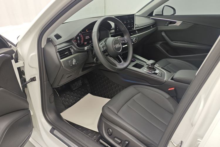 Used Audi A4L 2022 40 TFSI Luxury Prestige Edition Left Front Seat