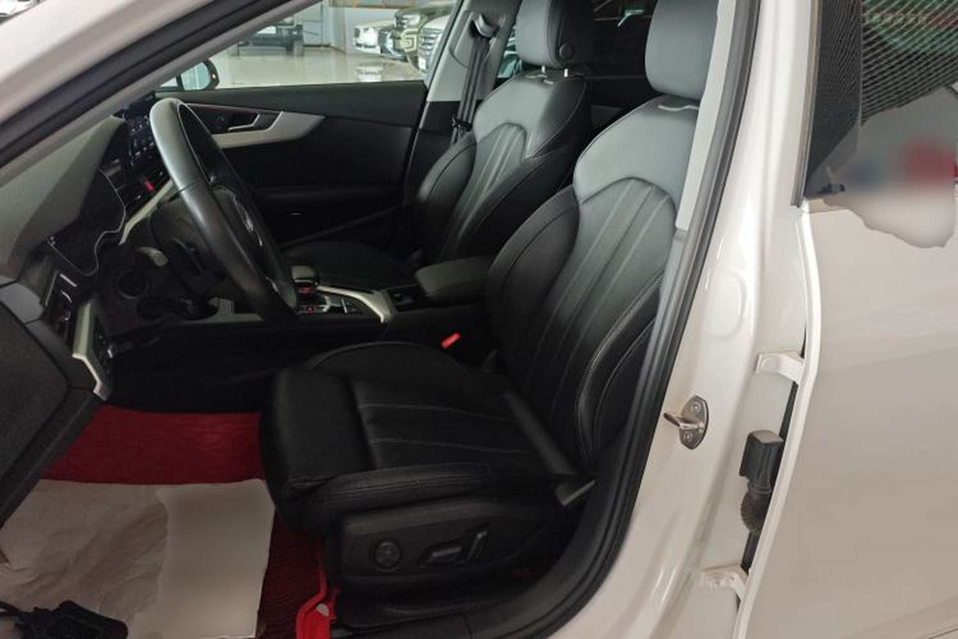 Used Audi A4L 2022 40 TFSI Luxury Dynamic Model Left Front Seat
