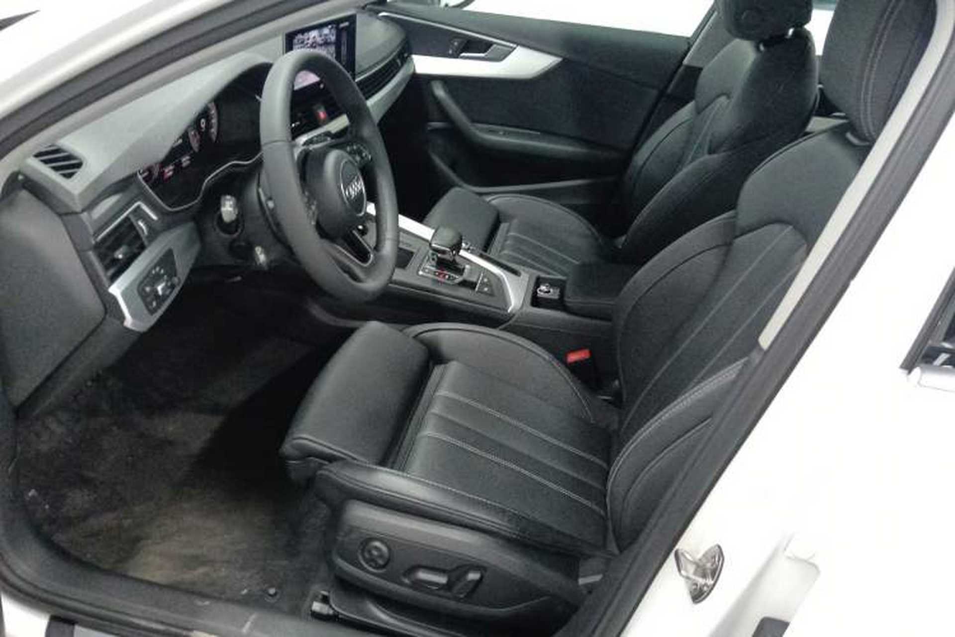 Used Audi A4L 2022 40 TFSI Fashion Dynamic Model Left Front Seat