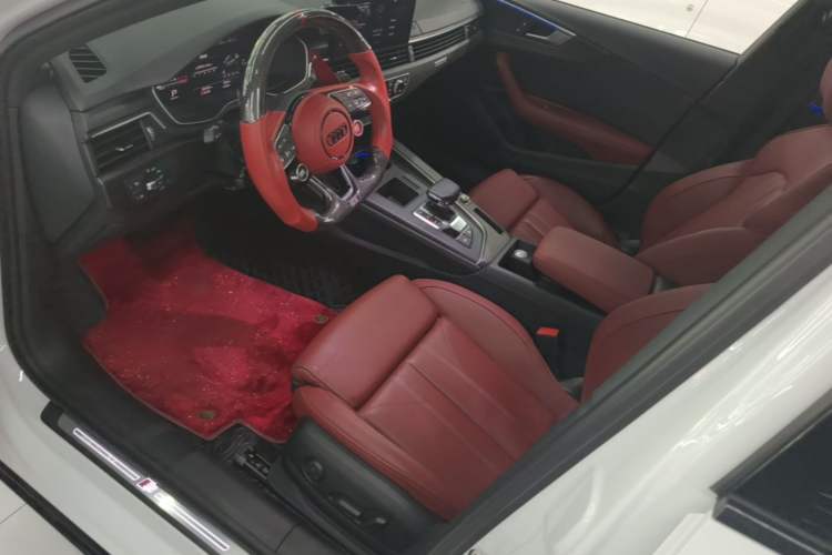 Used Audi A4L 2022 40 TFSI Luxury Dynamic Model Left Front Seat